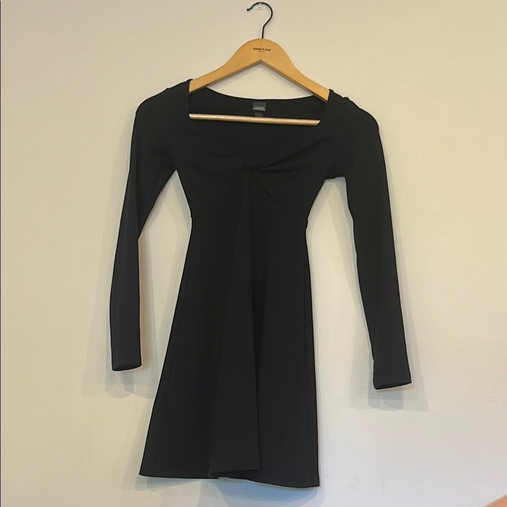 Long sleeve front tie black dress